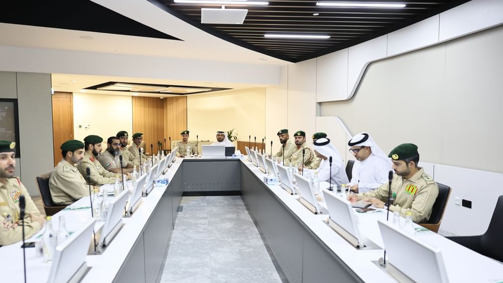شرطة دبي تحقق 99.8% استجابة للبلاغات الطارئة خلال أقل من 10 ثوانٍ